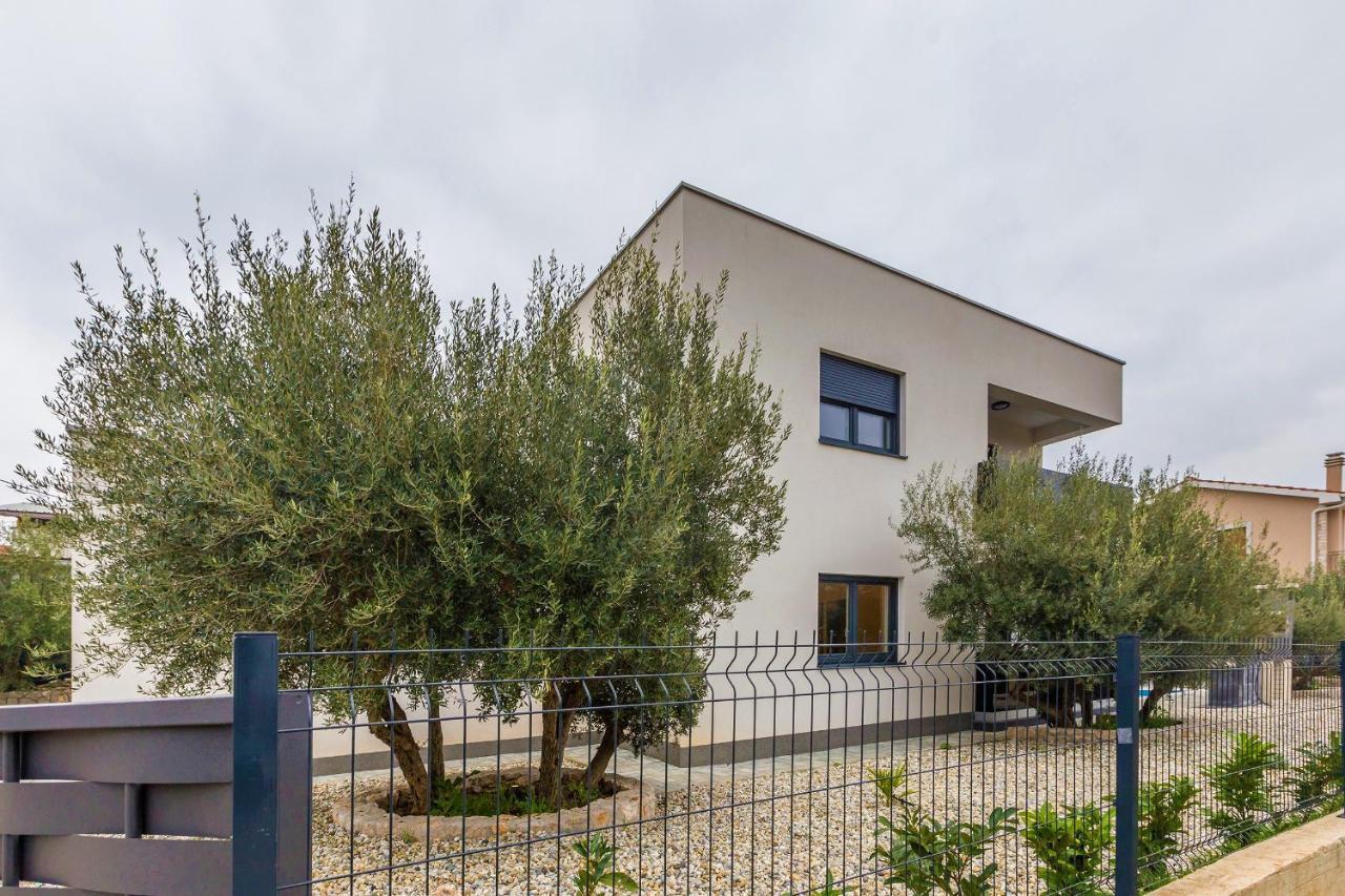 Villa Lio With Private Pool Linardići Buitenkant foto